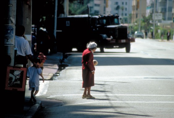 Des rues mal aménagées rendent la marche difficile, particulièrement pour les plus sensibles